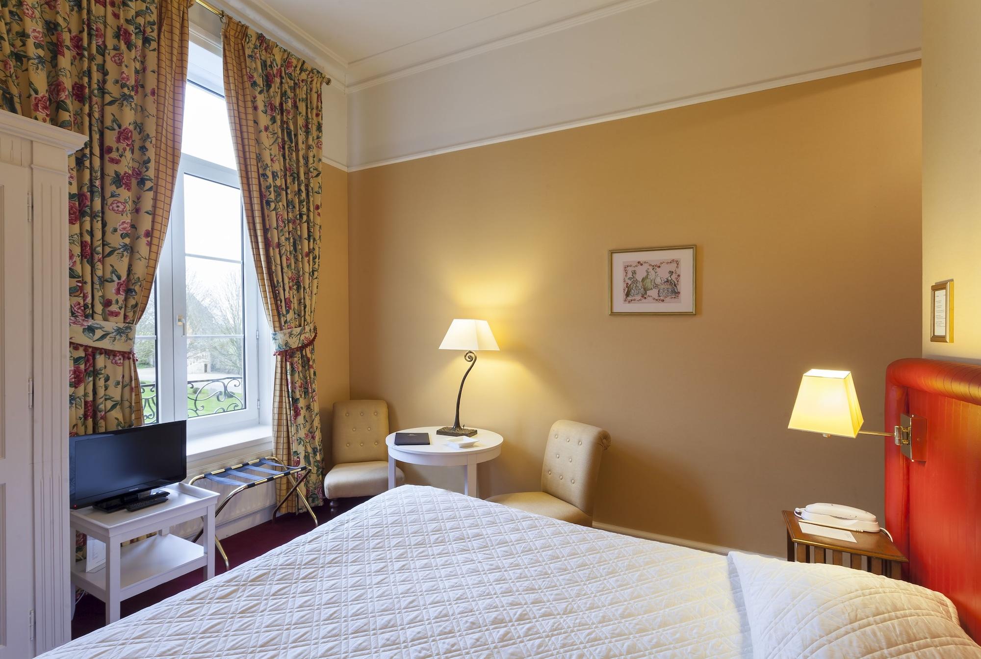 Grand Hotel "Chateau De Sully" - Piscine & Spa -Teritoria Sully  Exterior foto