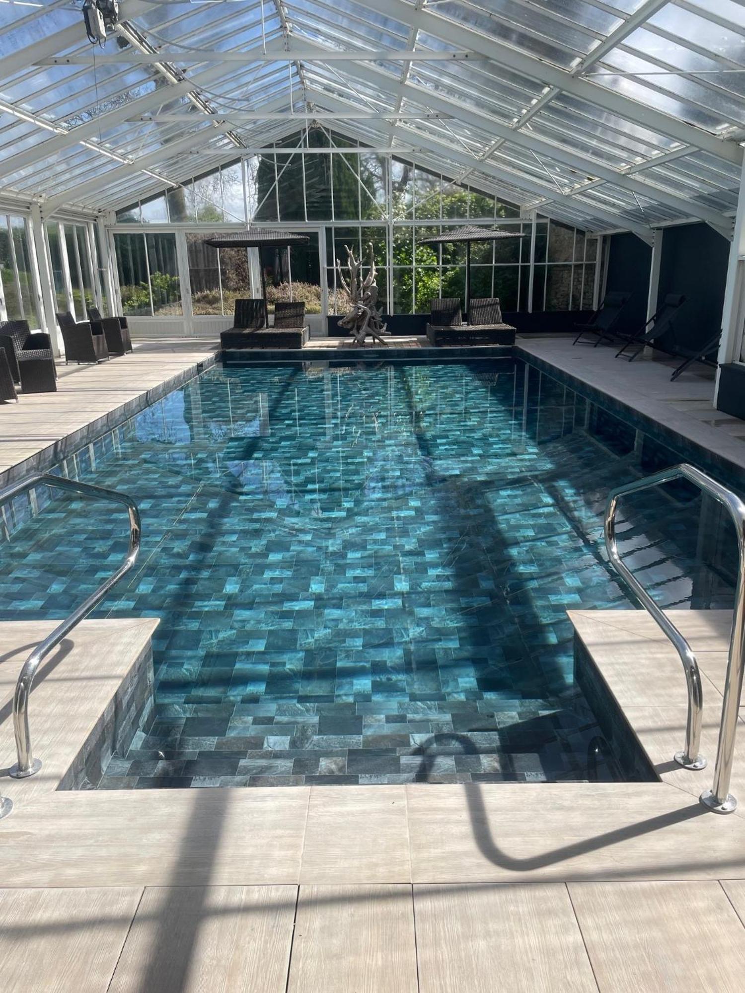 Grand Hotel "Chateau De Sully" - Piscine & Spa -Teritoria Sully  Exterior foto