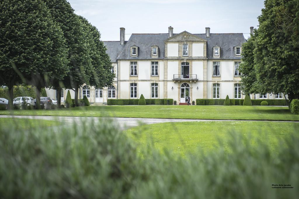 Grand Hotel "Chateau De Sully" - Piscine & Spa -Teritoria Sully  Exterior foto